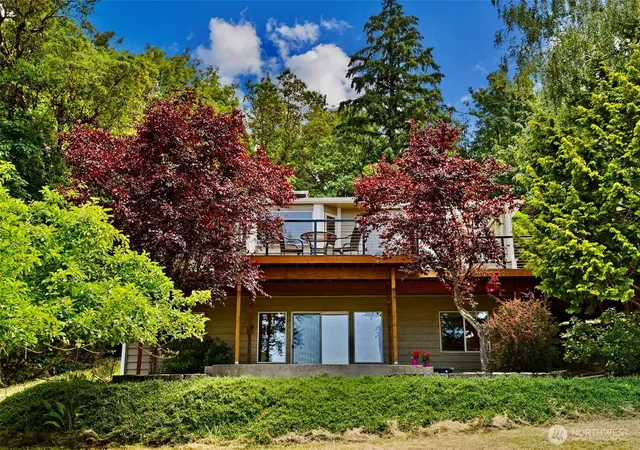 Photo 3 of Single family home for sale at 3312 17th Street Nw, Gig Harbor, WA 98335 | MLS# NWM2543411 | Listing updated on 2026-09-22