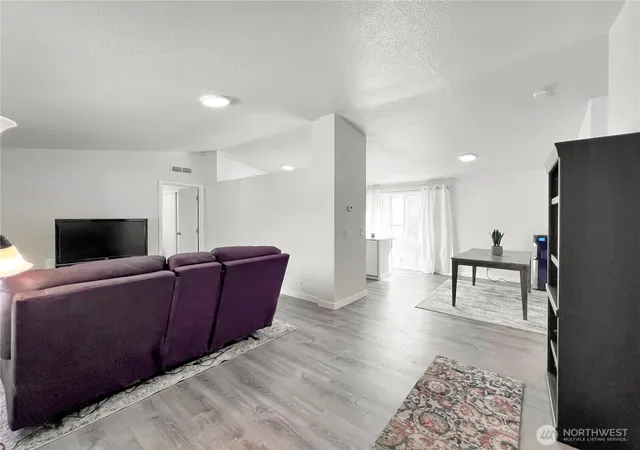 Photo 3 of Manufactured home for sale at 10511 137th Street E #16, Puyallup, WA 98374 | MLS# NWM2543418 | Listing updated on 2026-09-22
