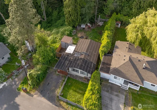 Photo 3 of Single family home for sale at 147 Mountain View Dr, Longview, WA 98632 | MLS# NWM2543443 | Listing updated on 2026-09-28