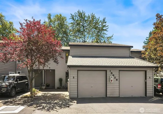 Photo 2 of Townhouse for sale at 15628 8th Avenue Sw #B, Burien, WA 98166 | MLS# NWM2543462 | Listing updated on 2026-10-01