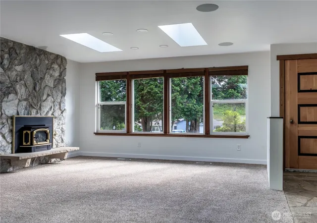 Photo 3 of Single family home for sale at 7102 48th Avenue E, Tacoma, WA 98443 | MLS# NWM2543500 | Listing updated on 2026-09-22
