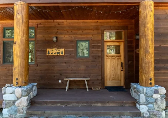 Photo 3 of Single family home for sale at 32 Foster Loop Rd, Winthrop, WA 98862 | MLS# NWM2543504 | Listing updated on 2026-09-27