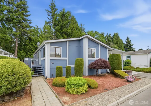 Photo 1 of Manufactured home for sale at 1427 100th Street Sw #8, Everett, WA 98204 | MLS# NWM2543518 | Listing updated on 2026-10-02
