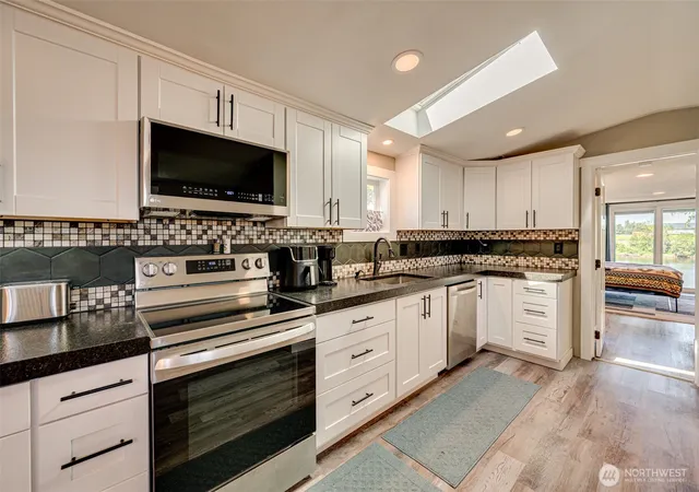 Photo 3 of Manufactured home for sale at 39100 Nw Pacific Hwy #36, Woodland, WA 98674 | MLS# NWM2543622 | Listing updated on 2026-09-22