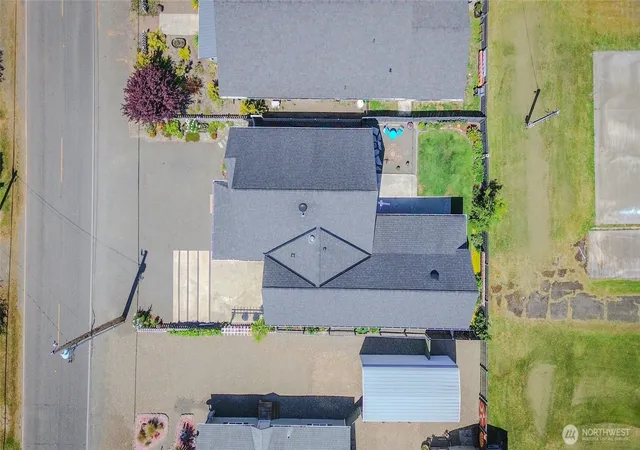 Photo 3 of Single family home for sale at 5010 L Pl, Seaview, WA 98644 | MLS# NWM2543645 | Listing updated on 2026-09-22