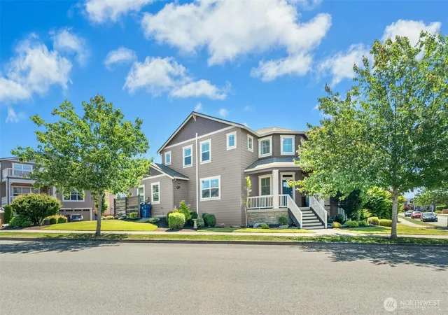 Photo 2 of Sale Pending at 2021 7th Place, Snohomish, WA 98290 | MLS# NWM2543678 | Listing updated on 2026-10-01