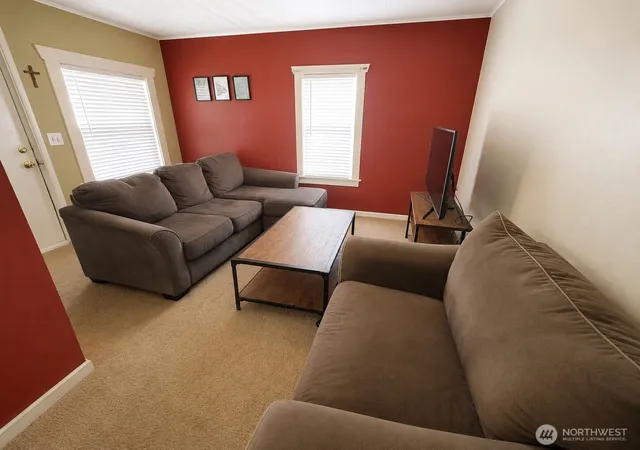 Photo 2 of Single family home for sale at 4909 North 38th St, Tacoma, WA 98407 | MLS# NWM2543679 | Listing updated on 2026-09-21