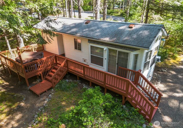 Photo 2 of Single family home for sale at 421 N Mt Jupiter Dr, Hoodsport, WA 98548 | MLS# NWM2543691 | Listing updated on 2026-09-22