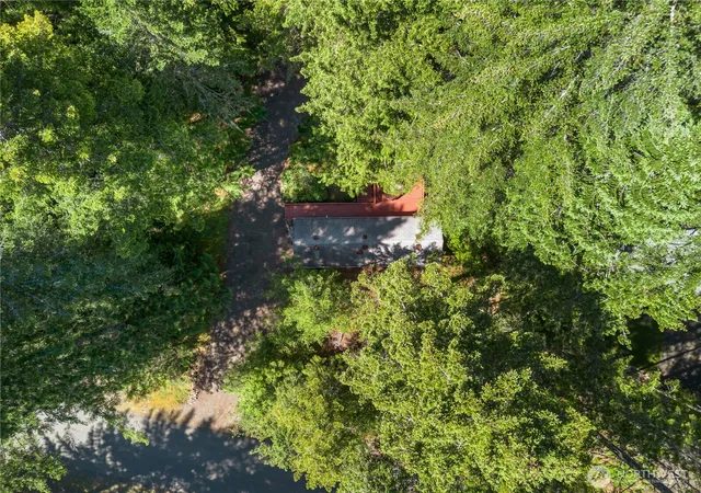 Photo 3 of Single family home for sale at 421 N Mt Jupiter Dr, Hoodsport, WA 98548 | MLS# NWM2543691 | Listing updated on 2026-09-22