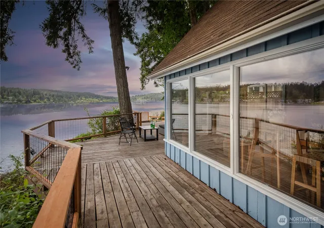 Photo 3 of Single family home for sale at 6054 Wynn Jones Rd E, Port Orchard, WA 98366 | MLS# NWM2543695 | Listing updated on 2026-10-01