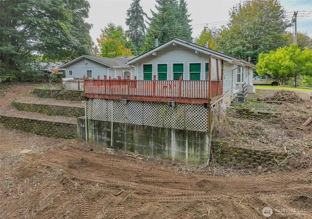 Photo 4 of Sale Pending at 4708 Delta Ln SE, Tumwater, WA 98501 | MLS# NWM2543753 | Listing updated on 2026-09-25
