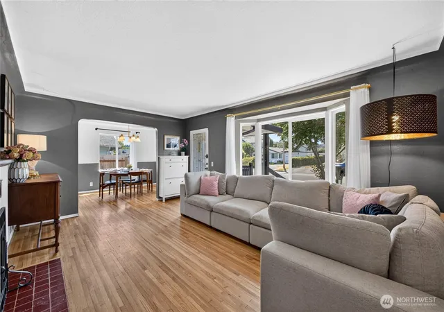 Photo 3 of Sale Pending at 607 14th Street SW, Puyallup, WA 98371 | MLS# NWM2543774 | Listing updated on 2026-08-29