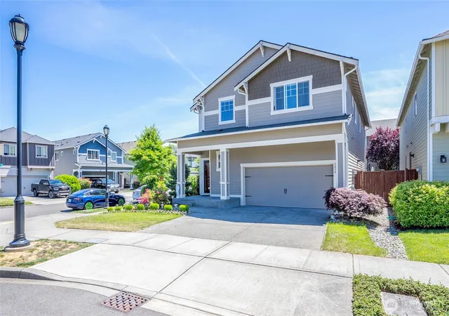 Photo 3 of Single family home for sale at 3234 Hanna Dr Ne, Lacey, WA 98516 | MLS# NWM2543799 | Listing updated on 2026-09-27