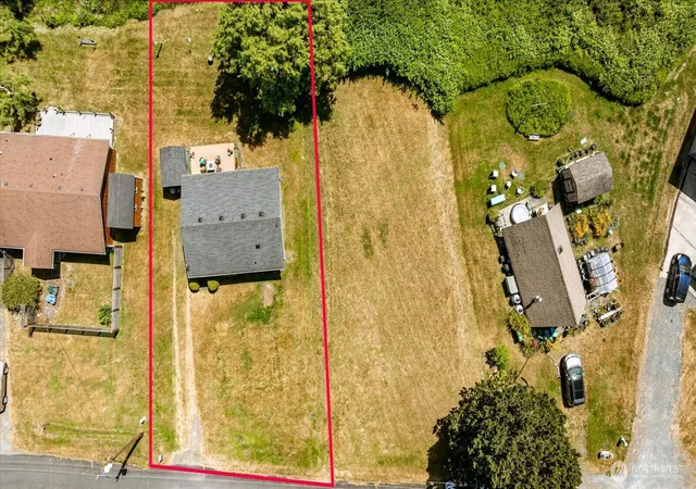 Photo 3 of Single family home for sale at 214 Lighthouse Way, Freeland, WA 98249 | MLS# NWM2543834 | Listing updated on 2026-09-22