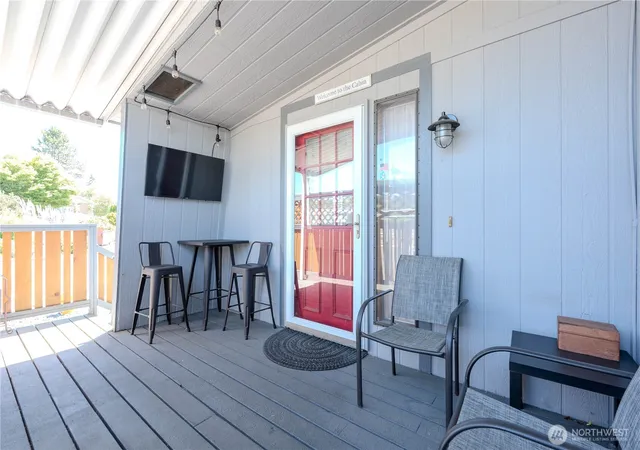 Photo 3 of Manufactured home for sale at 5900 64th Street Ne #144, Marysville, WA 98270 | MLS# NWM2543836 | Listing updated on 2026-09-25