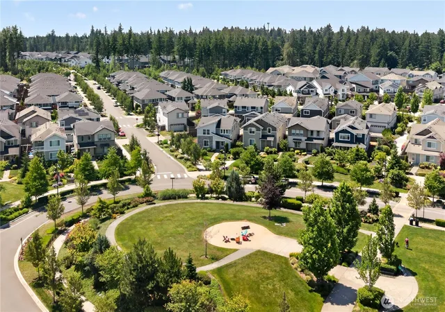 Photo 2 of Single family home for sale at 32831 Ten Trails Pkwy Se, Black Diamond, WA 98010 | MLS# NWM2543864 | Listing updated on 2026-09-29