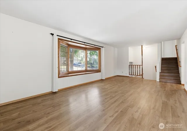 Photo 4 of Single family home for sale at 21 Diamond St, Electric City, WA 99123 | MLS# NWM2543873 | Listing updated on 2026-09-22