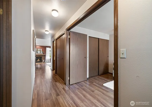 Photo 3 of Condo for sale at 6020 N Highlands Pkwy #6, Tacoma, WA 98406 | MLS# NWM2543887 | Listing updated on 2026-09-30