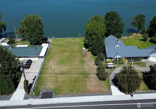 Photo 1 of Land for sale at 2023 Westshore Dr Ne, Moses Lake, WA 98837 | MLS# NWM2543895 | Listing updated on 2026-09-22