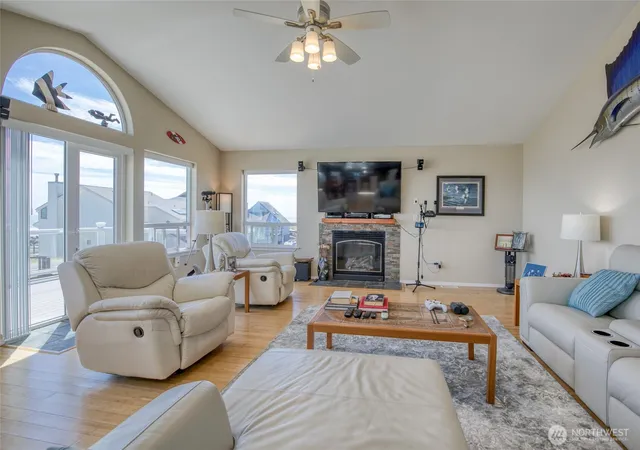 Photo 2 of Single family home for sale at 1477 Ocean Crst Ave, Ocean Shores, WA 98569 | MLS# NWM2543904 | Listing updated on 2026-09-21