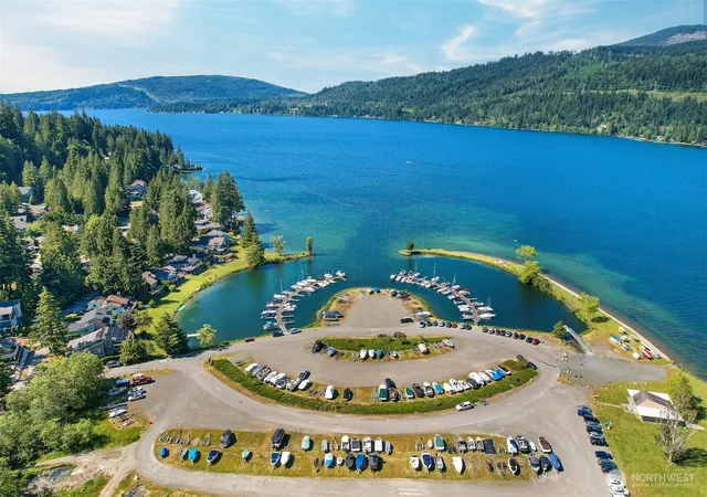 Photo 3 of Sale Pending at 30 Canyon Ct, Bellingham, WA 98229 | MLS# NWM2543931 | Listing updated on 2026-08-24