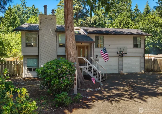 Photo 1 of Single family home for sale at 7004 Alderwood Ct Se, Lacey, WA 98503 | MLS# NWM2543940 | Listing updated on 2026-09-22