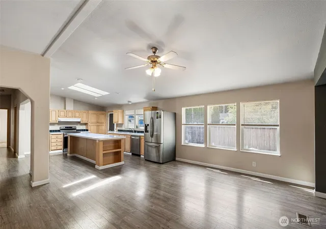Photo 3 of Sale Pending at 6902 87th Street Nw, Gig Harbor, WA 98332 | MLS# NWM2543947 | Listing updated on 2026-09-25