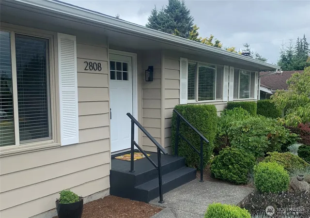 Photo 4 of Single family home for sale at 2808 Azalea Pl, Bellingham, WA 98225 | MLS# NWM2543978 | Listing updated on 2026-09-22