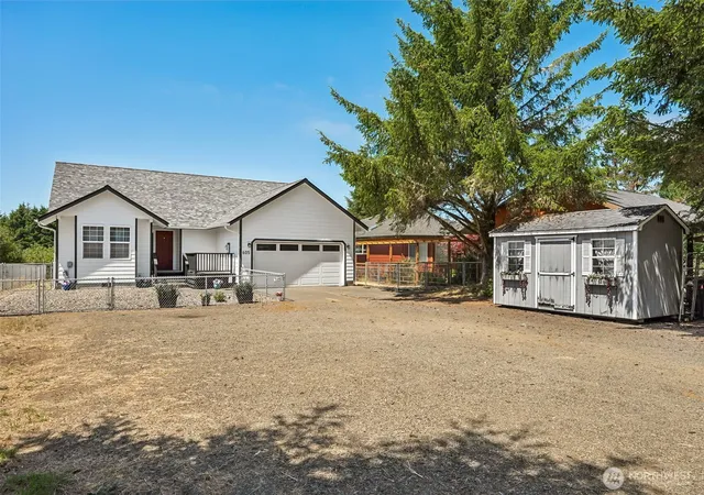 Photo 2 of Single family home for sale at 605 E Chance A La Mer Ne, Ocean Shores, WA 98569 | MLS# NWM2544020 | Listing updated on 2026-09-22