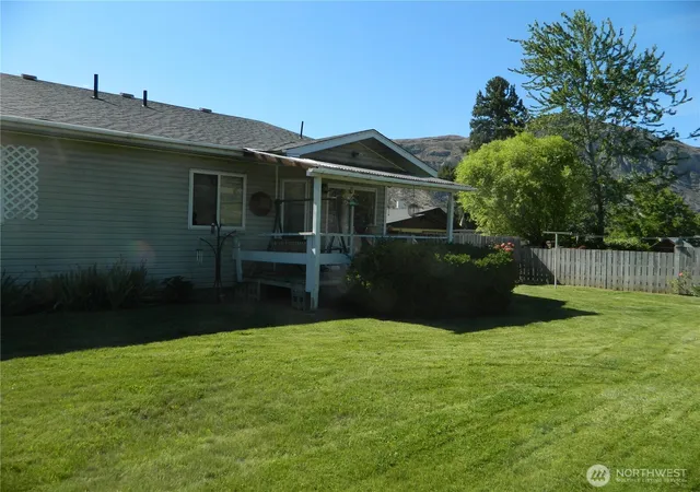 Photo 4 of Single family home for sale at 16 Orchard Loop S, Tonasket, WA 98855 | MLS# NWM2544034 | Listing updated on 2026-09-22