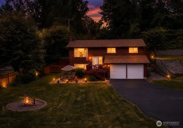 Photo 2 of Sale Pending at 553 S 111th Street, Seattle, WA 98168 | MLS# NWM2544063 | Listing updated on 2026-09-25