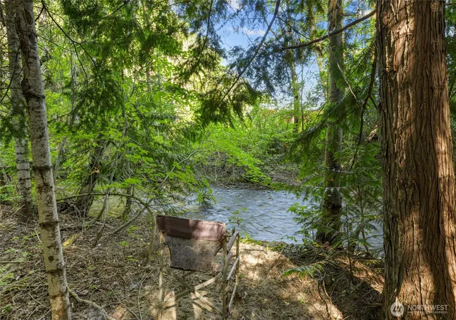 Photo 2 of Single family home for sale at 640 Storie Ln, Cle Elum, WA 98922 | MLS# NWM2544105 | Listing updated on 2026-09-22