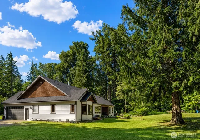 Photo 4 of Single family home for sale at 640 Storie Ln, Cle Elum, WA 98922 | MLS# NWM2544105 | Listing updated on 2026-09-22