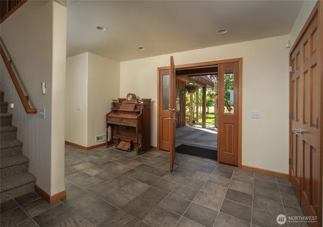 Photo 3 of Single family home for sale at 4405 Cove Rd, Ellensburg, WA 98926 | MLS# NWM2544125 | Listing updated on 2026-09-22