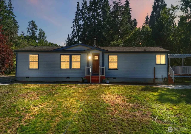 Photo 2 of Manufactured home for sale at 101 Red Row Rd, Kelso, WA 98626 | MLS# NWM2544170 | Listing updated on 2026-09-22