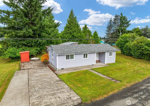 Photo 2 of Single family home for sale at 175 Jacobson Rd, Cathlamet, WA 98612 | MLS# NWM2544190 | Listing updated on 2026-09-22
