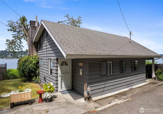 Photo 3 of Single family home for sale at 3740 E State Route 302, Belfair, WA 98528 | MLS# NWM2544208 | Listing updated on 2026-09-28