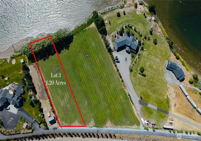 Photo 4 of Land for sale at 1 Stennes Dr, Pateros, WA 98846 | MLS# NWM2544232 | Listing updated on 2026-09-22