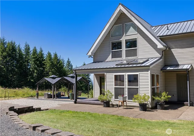 Photo 4 of Sale Pending at 23801 NE Alvas Rd, Battle Ground, WA 98604 | MLS# NWM2544248 | Listing updated on 2026-09-25
