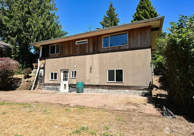 Photo 4 of Single family home for sale at 14323 12th Avenue SW, Burien, WA 98166 | MLS# NWM2544270 | Listing updated on 2026-09-22