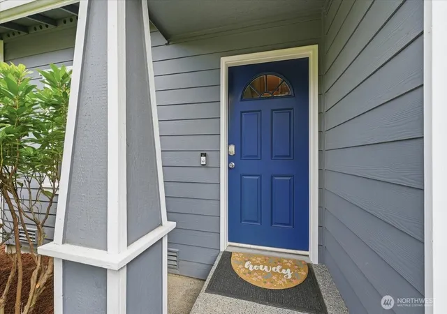 Photo 3 of Single family home for sale at 18319 8th Drive Se, Bothell, WA 98012 | MLS# NWM2544277 | Listing updated on 2026-10-02