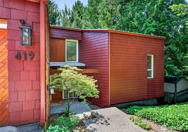 Photo 3 of Single family home for sale at 419 Fishtrap Way, Lynden, WA 98264 | MLS# NWM2544316 | Listing updated on 2026-09-26