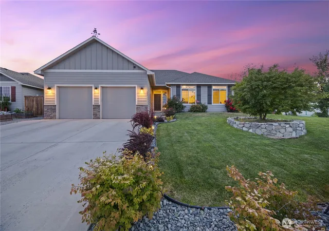 Photo 2 of Single family home for sale at 491 Spring View Pl, Chelan, WA 98816 | MLS# NWM2544335 | Listing updated on 2026-09-22