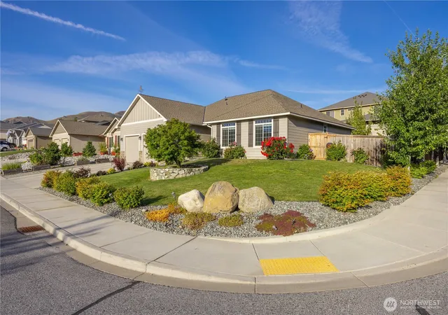 Photo 1 of Single family home for sale at 491 Spring View Pl, Chelan, WA 98816 | MLS# NWM2544335 | Listing updated on 2026-09-22