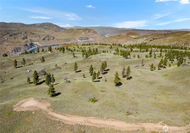 Photo 1 of Land for sale at 12 Columbia River Blfs Rd, Waterville, WA 98858 | MLS# NWM2544337 | Listing updated on 2026-09-24