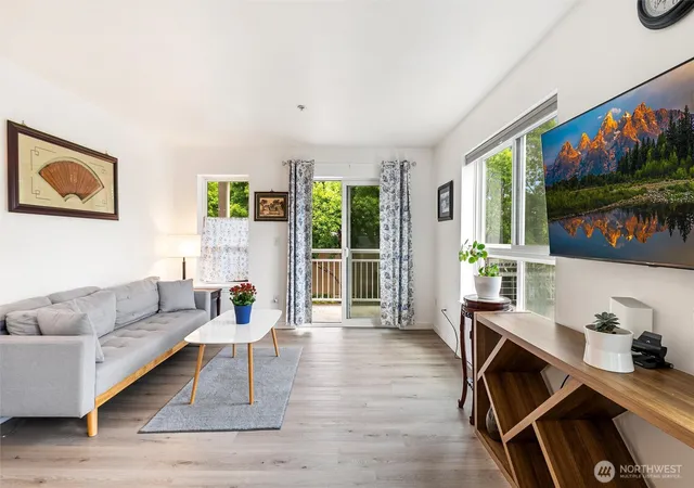 Photo 4 of Condo for sale at 2805 NE 125th Street #304, Seattle, WA 98125 | MLS# NWM2544365 | Listing updated on 2026-09-22