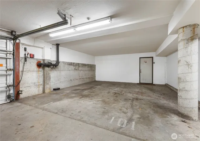 Photo 4 of Sale Pending at 21925 7th Avenue S #101, Des Moines, WA 98198 | MLS# NWM2544377 | Listing updated on 2026-09-28