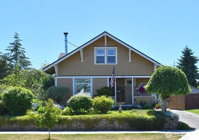 Photo 2 of Single family home for sale at 673 Sw Chehalis Ave, Chehalis, WA 98532 | MLS# NWM2544411 | Listing updated on 2026-09-22