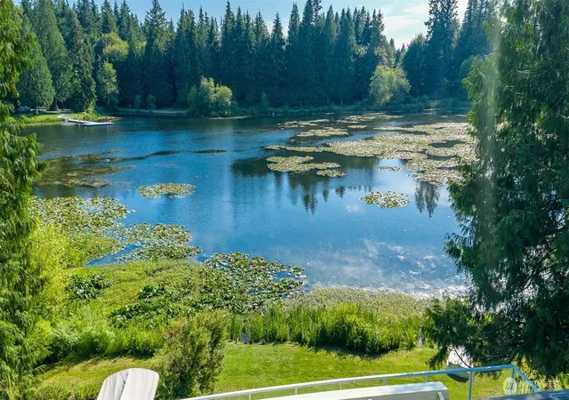 Photo 3 of Single family home for sale at 1010 W Stanley St, Granite Falls, WA 98252 | MLS# NWM2544444 | Listing updated on 2026-10-02