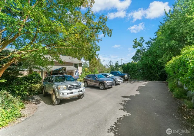Photo 3 of Multi family home for sale at 5113 S 4th Avenue, Everett, WA 98203 | MLS# NWM2544459 | Listing updated on 2026-10-02